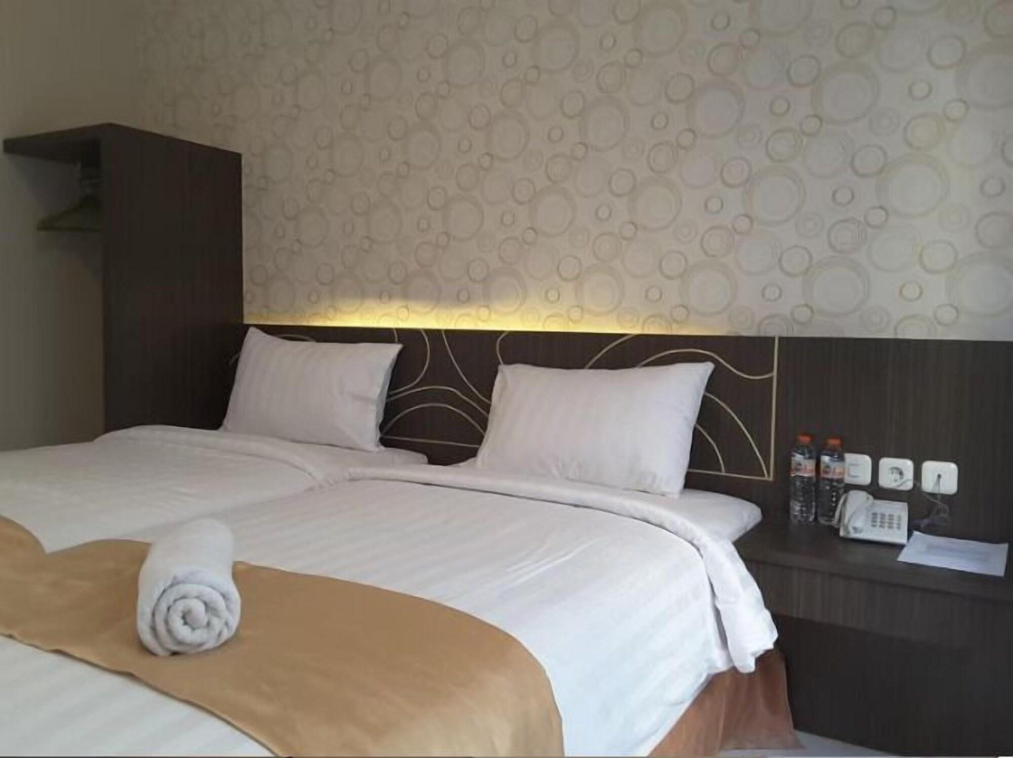 Nutana Hotel Mataram Extérieur photo