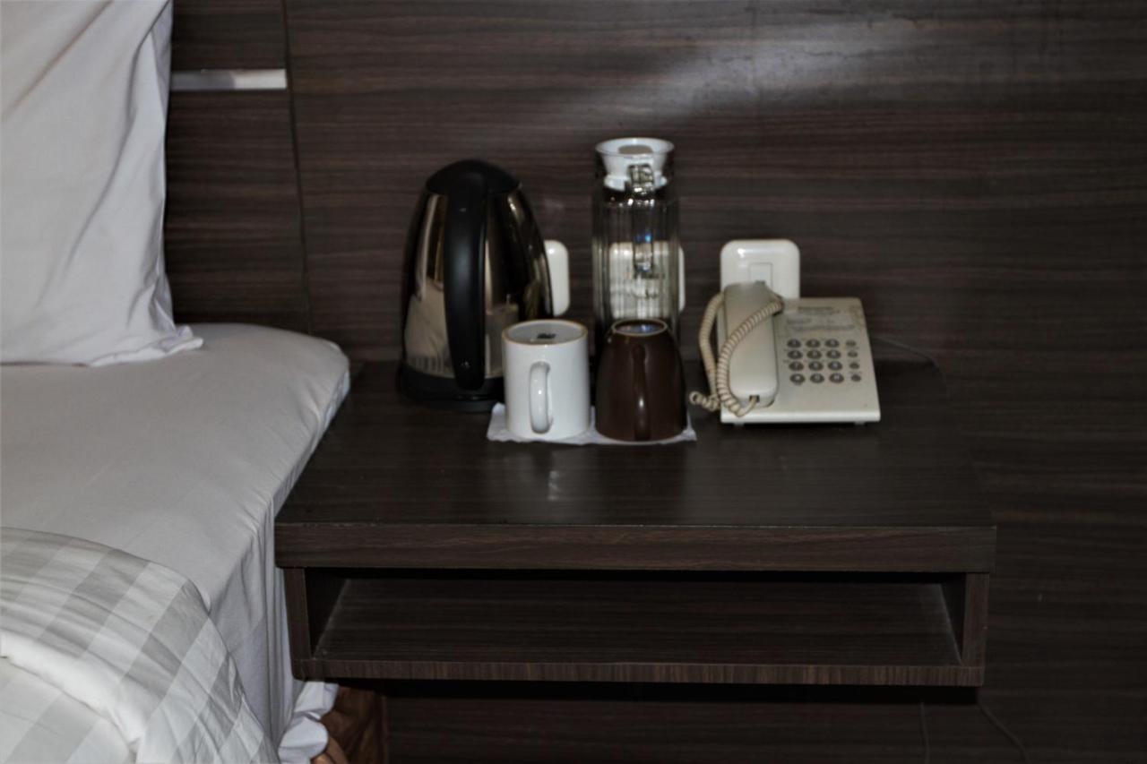 Nutana Hotel Mataram Extérieur photo