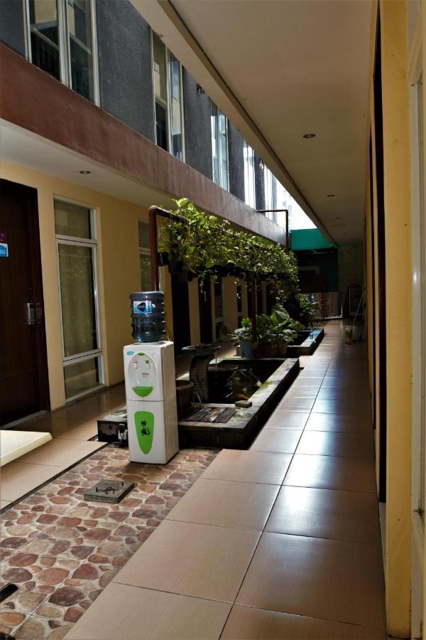 Nutana Hotel Mataram Extérieur photo
