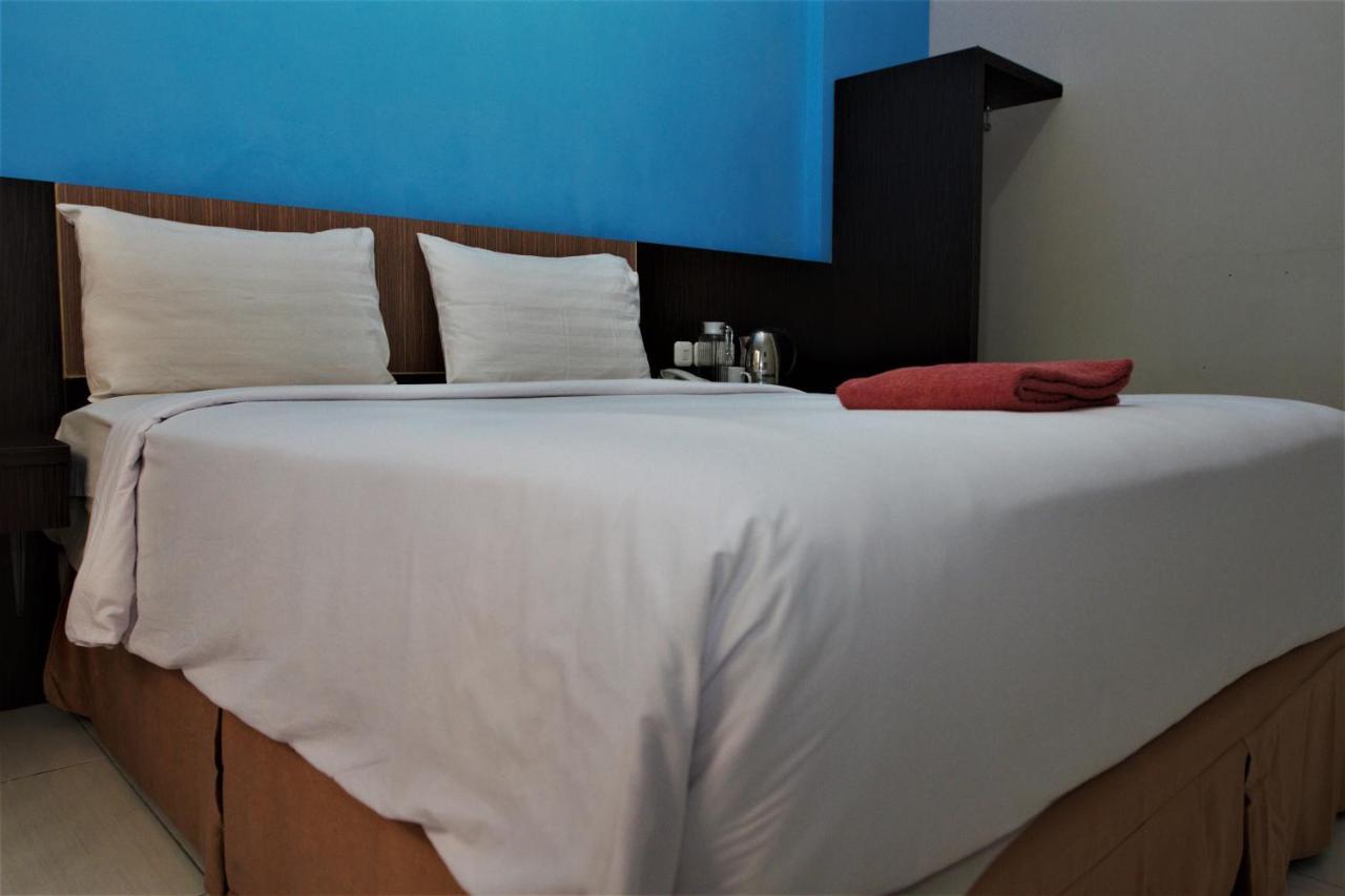 Nutana Hotel Mataram Extérieur photo