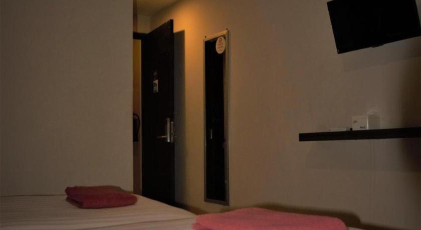 Nutana Hotel Mataram Extérieur photo