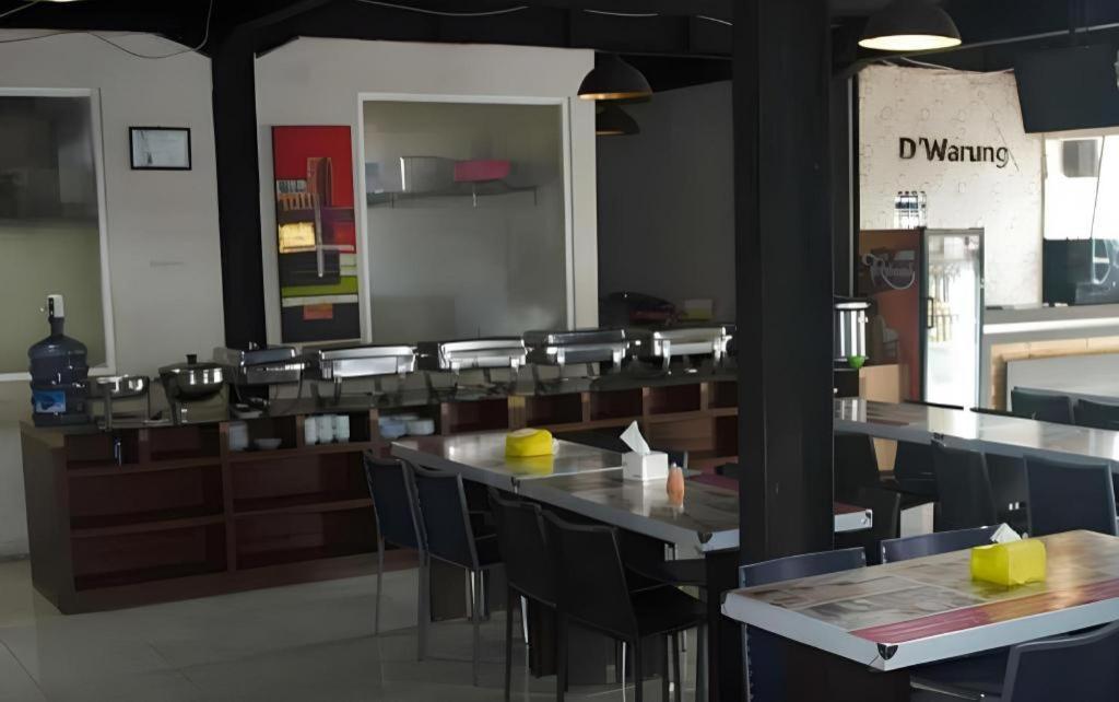 Nutana Hotel Mataram Extérieur photo